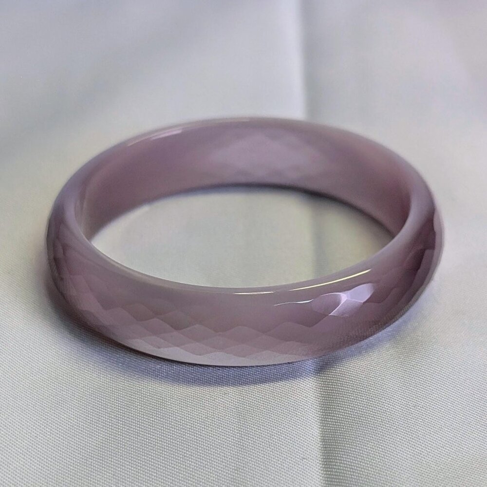 vintage lavender purple crystal cut agate bracelet, approximately 60 to 62 mm,